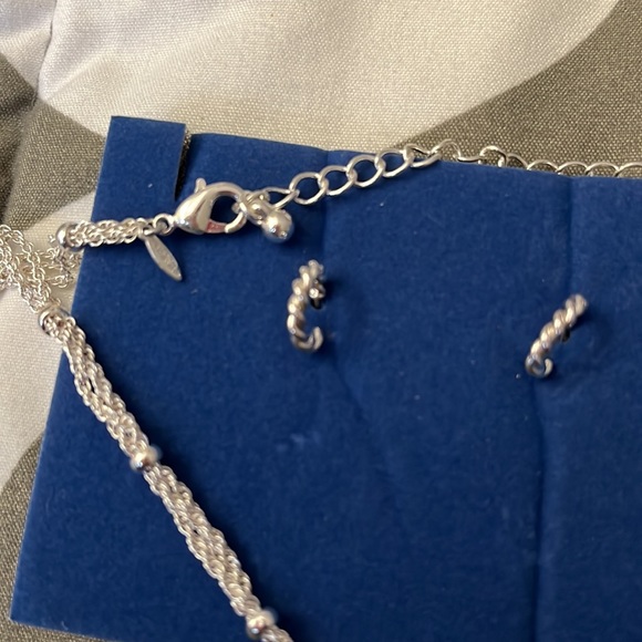 Multi Chain Necklace Twist Rope Huggie Hoop Earring Avon Jewelry Costume 2009 - Picture 5 of 5
